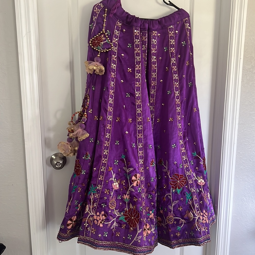 Purple Lehenga - Picture 7 of 9